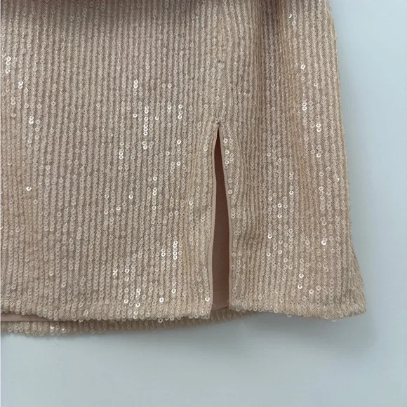 Revolve 4-Piece Sequin Set - Picture 2 of 8